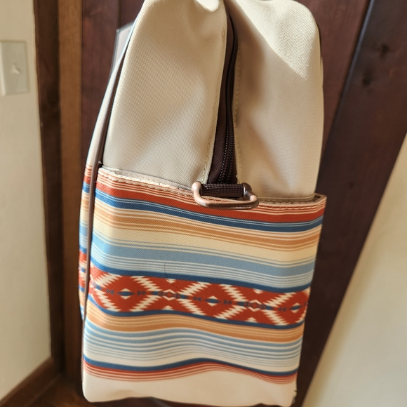 Pendleton Serape Weekender Luggage Travel Bag NWT - Mojave Desert - Picture 3 of 9